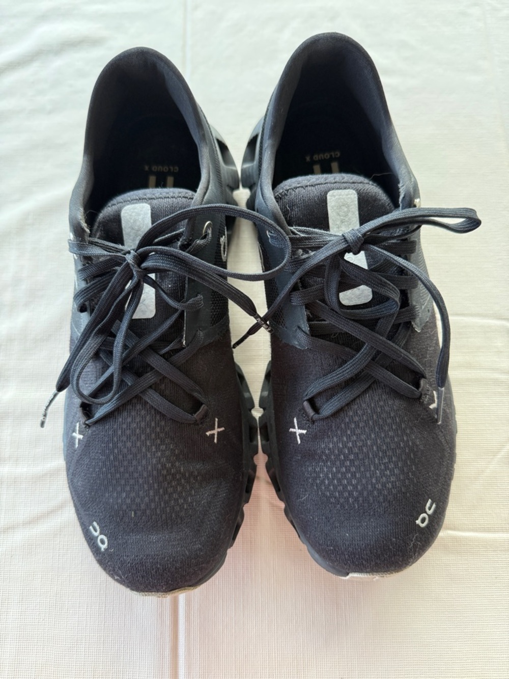 On Running Black Women’s Cloudtec Cloud X Athletic Shoes size 8.5 Women’s